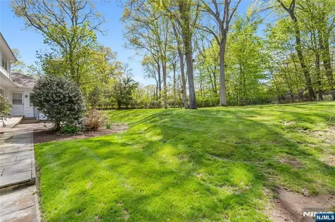 557 Taunton Road Wyckoff NJ 07481