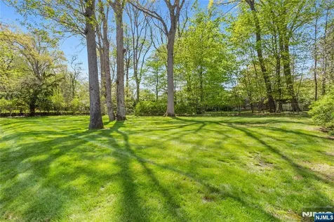 557 Taunton Road Wyckoff NJ 07481