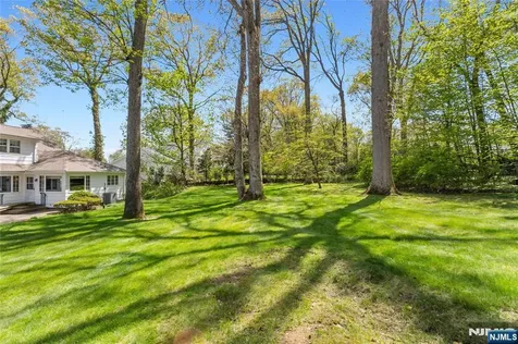 557 Taunton Road Wyckoff NJ 07481
