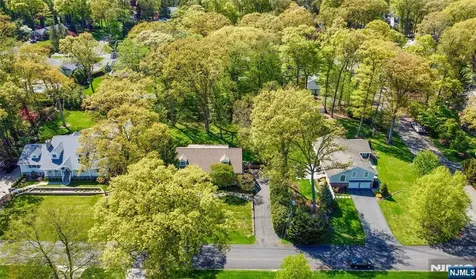 557 Taunton Road Wyckoff NJ 07481