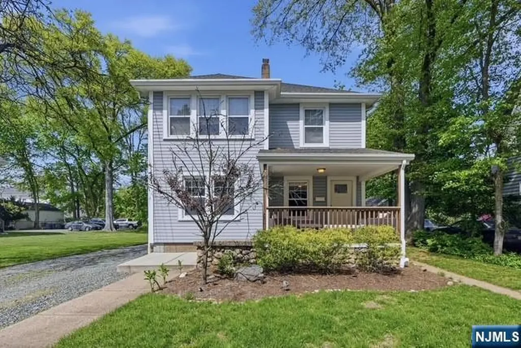 6 Elm Street Westwood NJ 07675