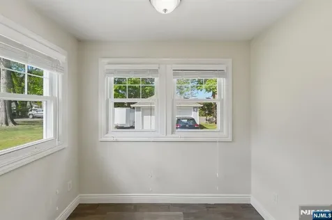 6 Elm Street Westwood NJ 07675