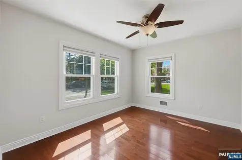 6 Elm Street Westwood NJ 07675
