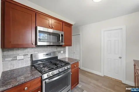 6 Elm Street Westwood NJ 07675
