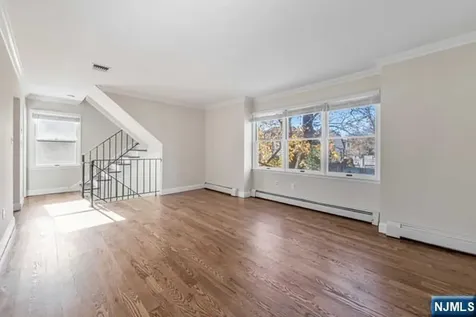 37-2 Smith Street Waldwick NJ 07463