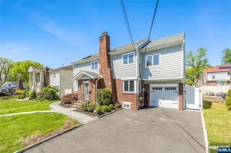 30 Elm Street Dumont NJ 07628