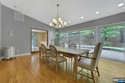 787 Winding Way River Vale NJ 07675