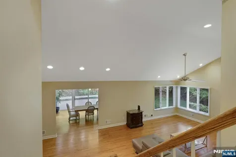 787 Winding Way River Vale NJ 07675