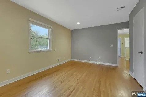 787 Winding Way River Vale NJ 07675