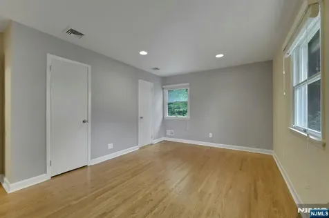 787 Winding Way River Vale NJ 07675