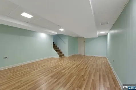787 Winding Way River Vale NJ 07675