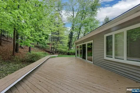 787 Winding Way River Vale NJ 07675