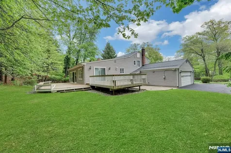 787 Winding Way River Vale NJ 07675