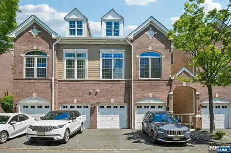 102 Abbie Court West New York NJ 07093