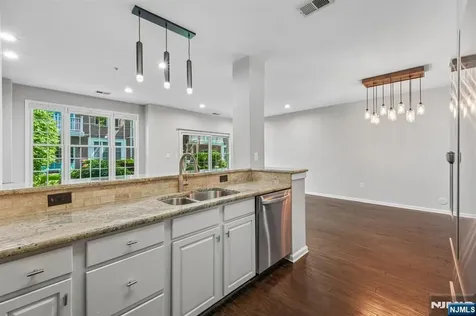 102 Abbie Court West New York NJ 07093