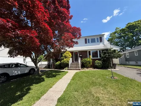 125 Mckinley Avenue Lodi NJ 07644