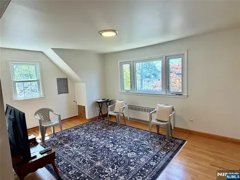 125 Mckinley Avenue Lodi NJ 07644