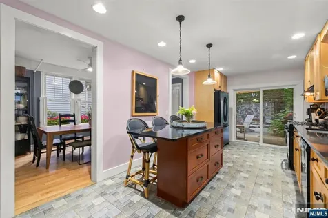 370 Undercliff Avenue Edgewater NJ 07020