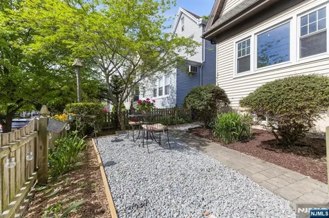 370 Undercliff Avenue Edgewater NJ 07020