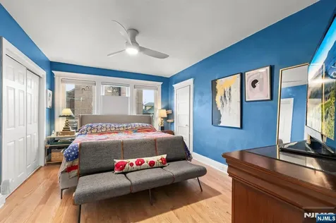 370 Undercliff Avenue Edgewater NJ 07020