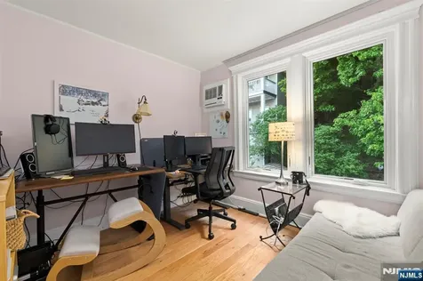370 Undercliff Avenue Edgewater NJ 07020