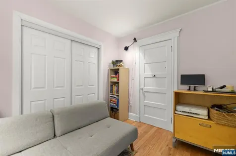 370 Undercliff Avenue Edgewater NJ 07020