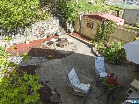 370 Undercliff Avenue Edgewater NJ 07020