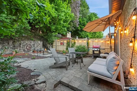 370 Undercliff Avenue Edgewater NJ 07020