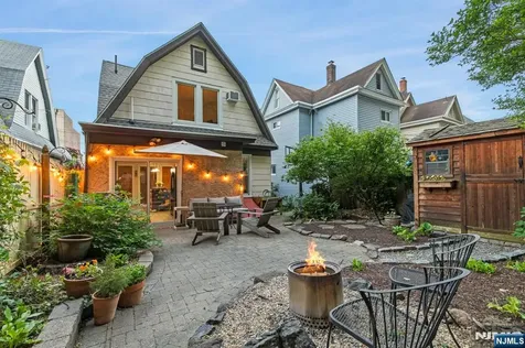 370 Undercliff Avenue Edgewater NJ 07020