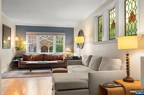 370 Undercliff Avenue Edgewater NJ 07020