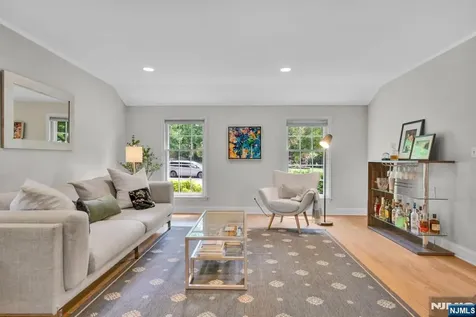 10 Carolina Place Ridgewood NJ 07450