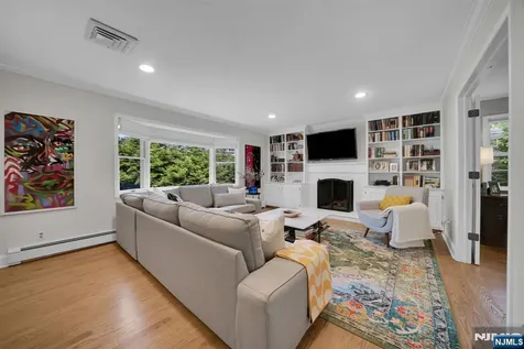 10 Carolina Place Ridgewood NJ 07450