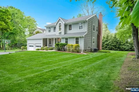 10 Carolina Place Ridgewood NJ 07450
