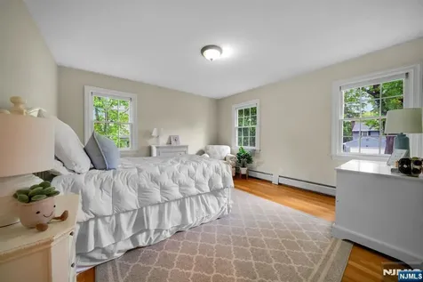 10 Carolina Place Ridgewood NJ 07450