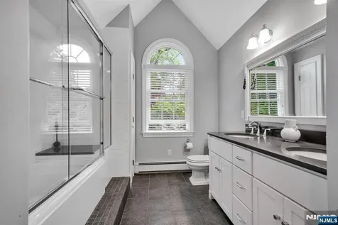 10 Carolina Place Ridgewood NJ 07450
