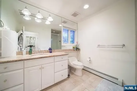 4 Mellon Lane Tenafly NJ 07670