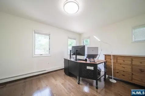 4 Mellon Lane Tenafly NJ 07670