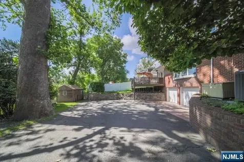 4 Mellon Lane Tenafly NJ 07670