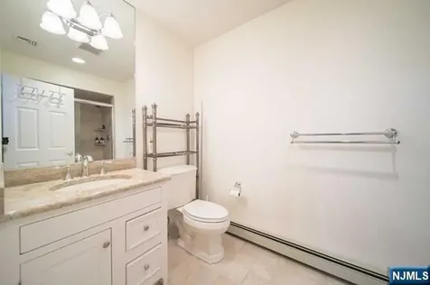 4 Mellon Lane Tenafly NJ 07670