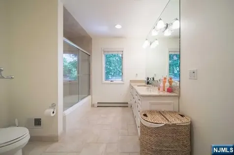 4 Mellon Lane Tenafly NJ 07670