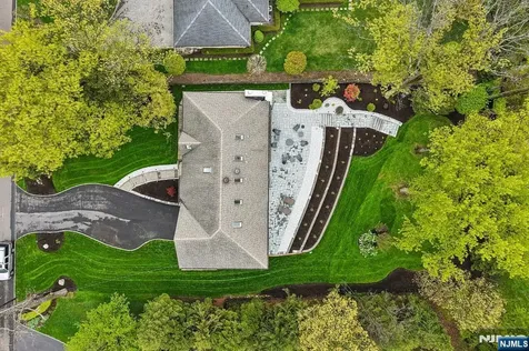 536 Illingworth Avenue Englewood NJ 07631