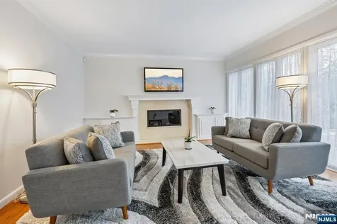 536 Illingworth Avenue Englewood NJ 07631
