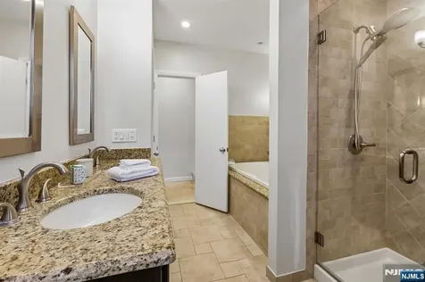 536 Illingworth Avenue Englewood NJ 07631