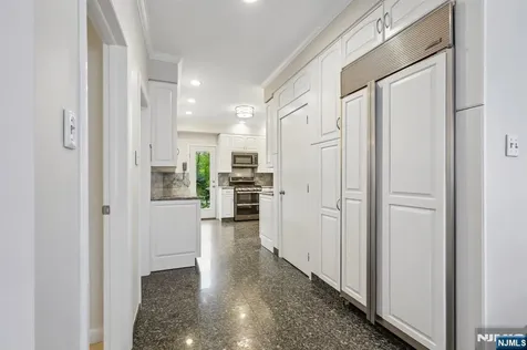 536 Illingworth Avenue Englewood NJ 07631