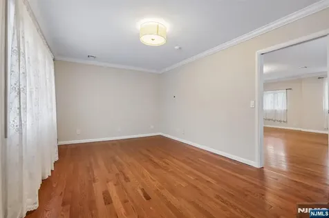 536 Illingworth Avenue Englewood NJ 07631