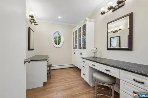 536 Illingworth Avenue Englewood NJ 07631