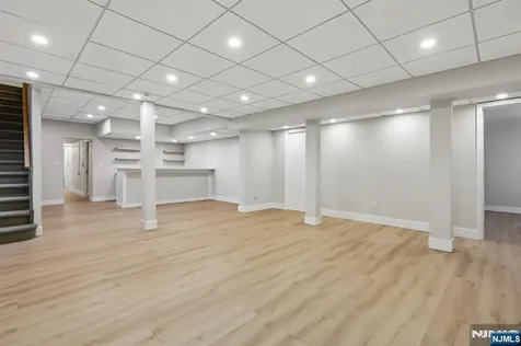 536 Illingworth Avenue Englewood NJ 07631