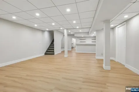 536 Illingworth Avenue Englewood NJ 07631