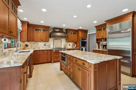 469 Hartung Drive Wyckoff NJ 07481
