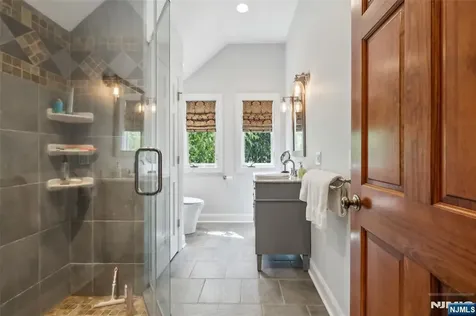 469 Hartung Drive Wyckoff NJ 07481